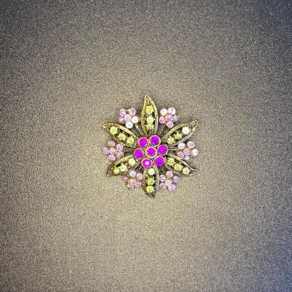 Vintage Rhinestone Flower Brooch Pink Green Tone 2" - Picture 5 of 5